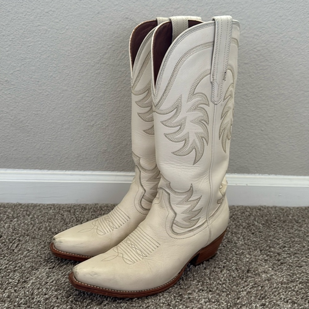 Tecovas “The Annie” Bone Cowhide